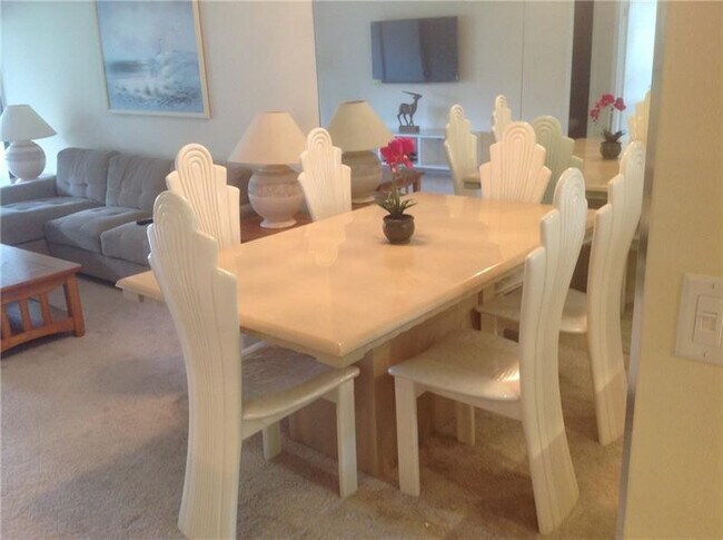 Building Photo - 2265 SW 15th St