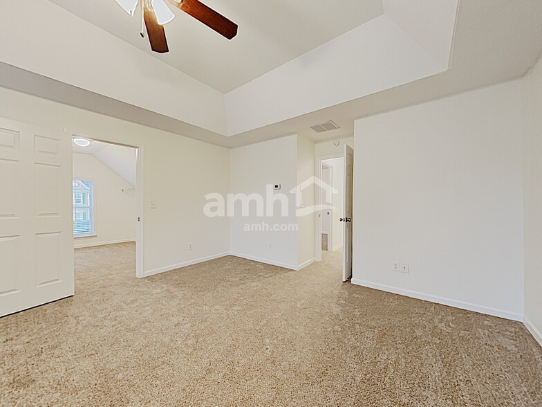 Building Photo - 2662 Back Creek Chase