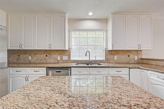 Building Photo - 1630 Berkoff Dr