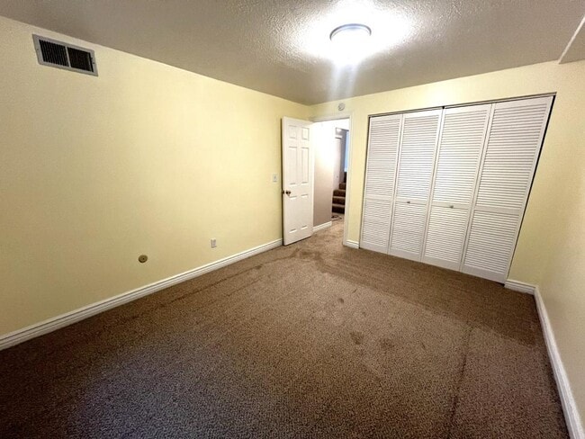 Building Photo - 676 E 3300 N