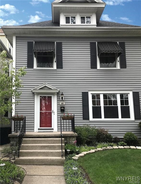 Primary Photo - 165 St James Pl
