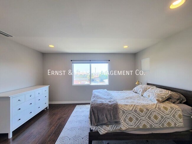 Building Photo - 15616 Firmona Ave