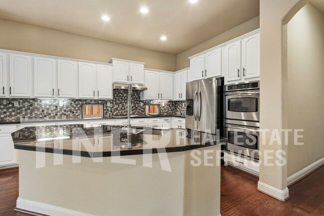 Building Photo - 3550 Coyote Rd