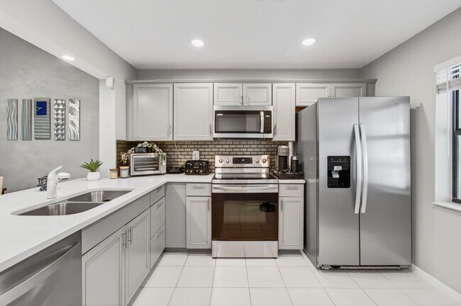 Building Photo - 8364 Boca Glades Blvd E