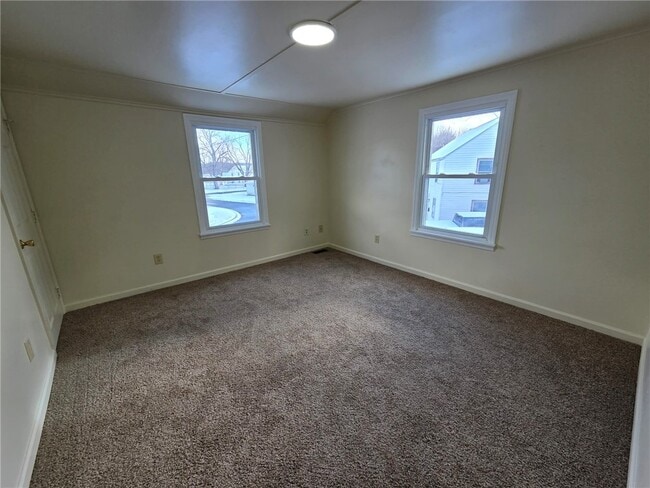 Building Photo - 252 A Allen St