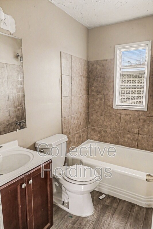 Building Photo - 1520 17th Way SW