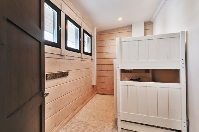 Building Photo - 5895 Dakota Trail