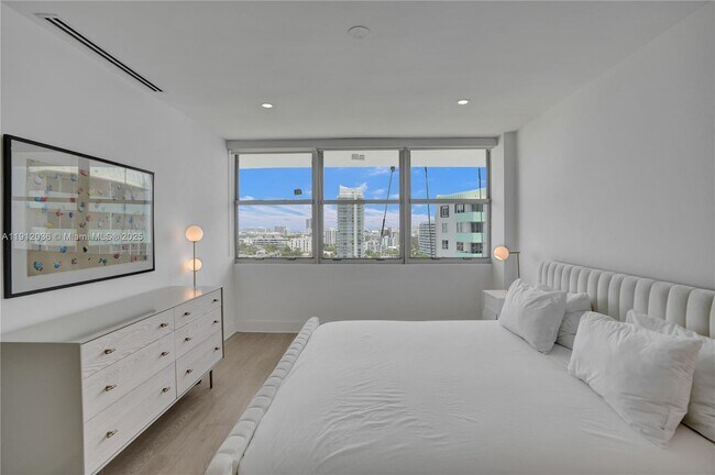 Building Photo - 3 Island Ave