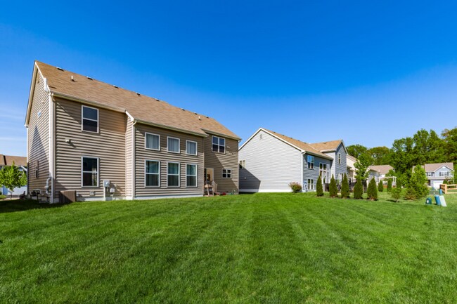 Building Photo - 4165 Freesia Dr