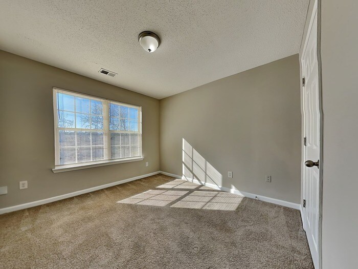 Building Photo - 1230 Brookstone Rd