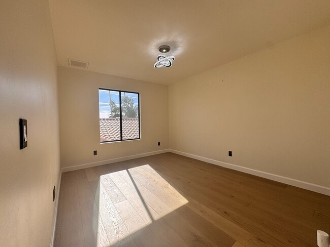 Building Photo - BEAUTIFUL 3 BEDROOM 3 BATH CORNER LOT WITH POOL AND LARGE BACKYARD NORTH SCOTTSDALE