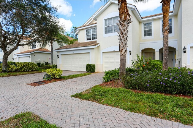 Building Photo - 796 Hampton Cir