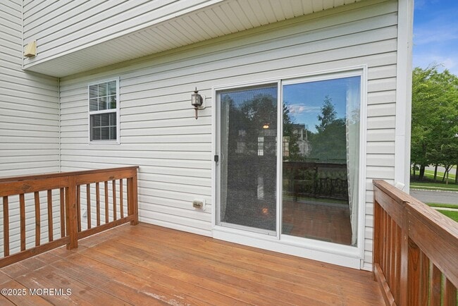 Building Photo - 102 Warbler Way