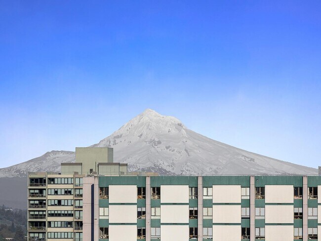 Building Photo - View