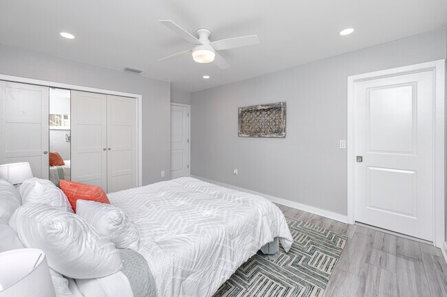 Building Photo - 1451 Gulf Blvd