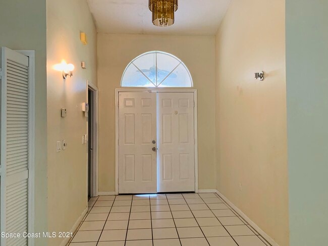 Building Photo - 1337 Helvenston St NW