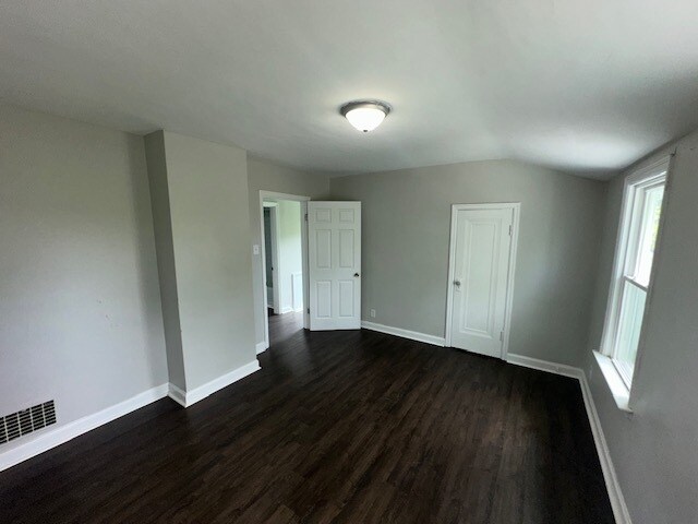 Building Photo - 1356 Genessee Ave