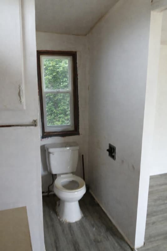 Building Photo - 1205 N State St