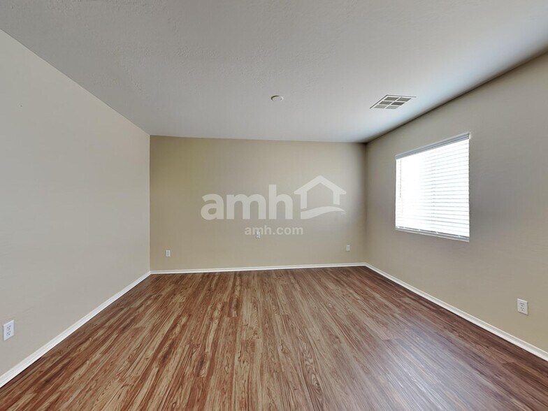 Building Photo - 22644 W Pima St