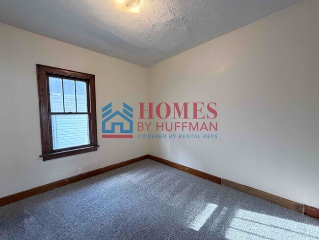 Building Photo - 1116 Marshall Ave