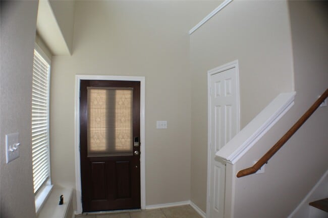 Building Photo - 6431 Densberry Ln