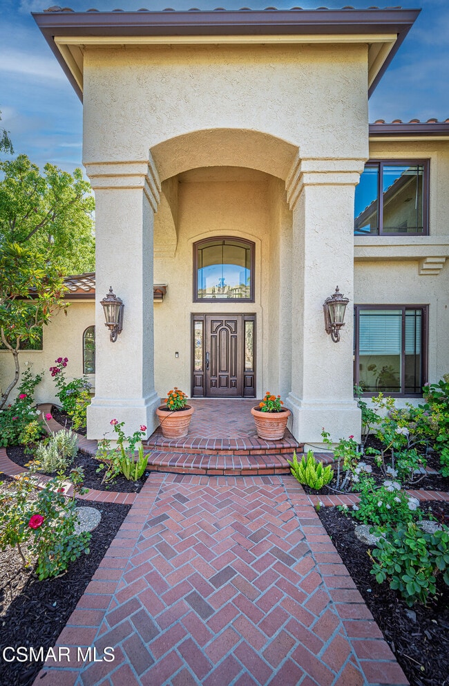 Building Photo - 2612 Yellowwood Dr