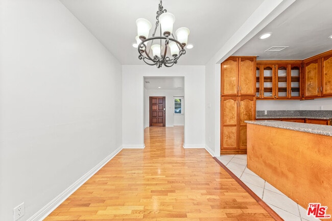 Building Photo - 4221 Stewart Ave