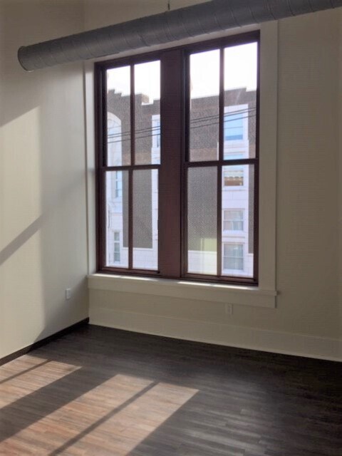 Building Photo - Union Lofts