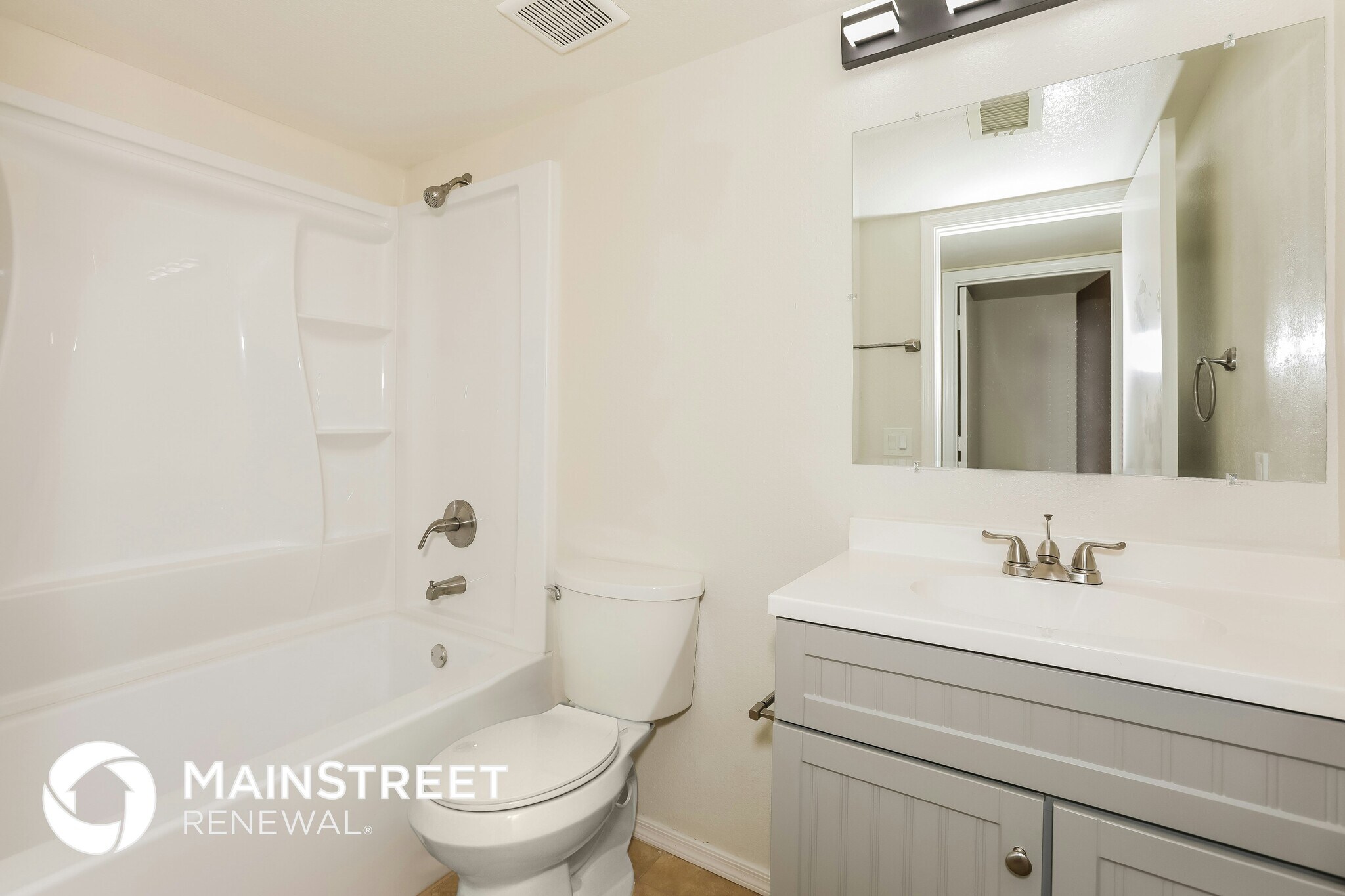 Building Photo - 4544 E Garnet Ave