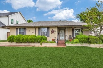 Building Photo - 9210 Larchwood Dr