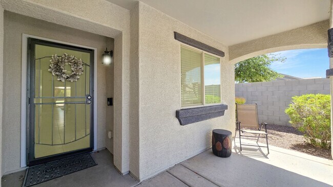 Building Photo - Beautifully updated home in Las Brisas Community of Goodyear!