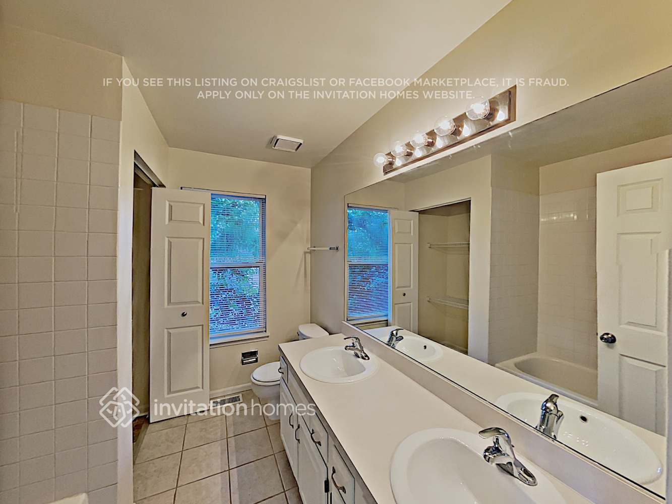 Building Photo - 1120 Stonebridge Ct