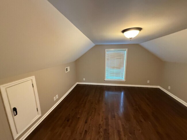 Building Photo - 3125 Hwy 49 E