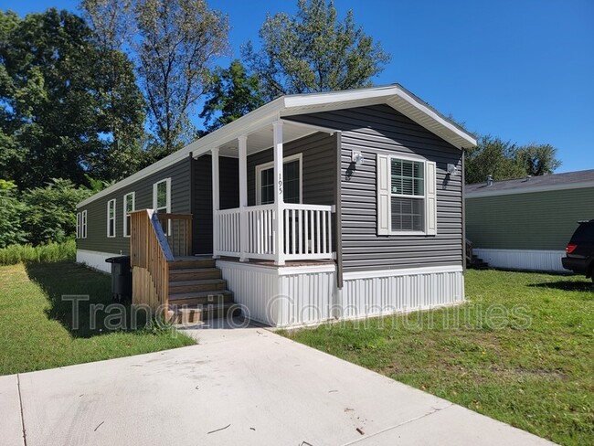 Building Photo - 195 Dunewood Dr