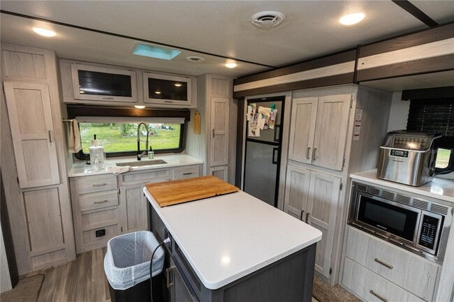 Building Photo - 17841 Palm Creek Dr