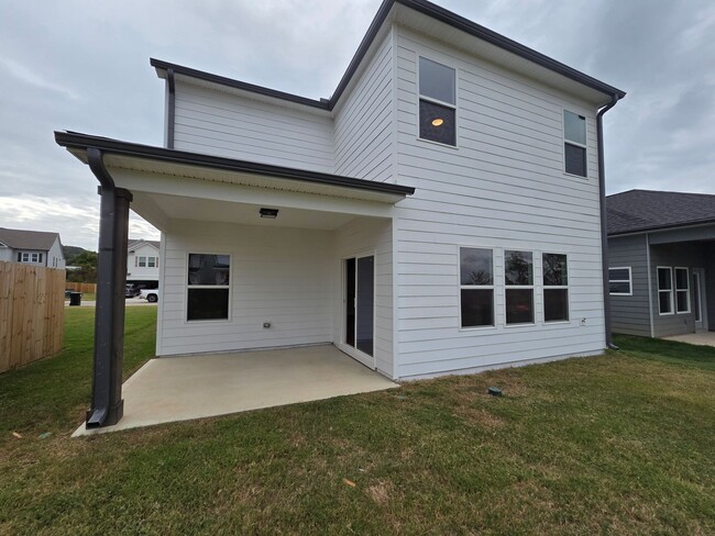 Building Photo - Spacious 4-Bedroom New Build in Ooltewah!