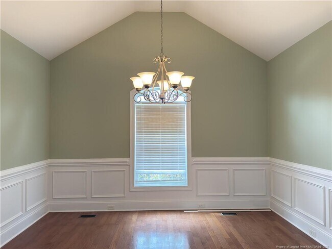 Building Photo - 4015 Summerberry Dr