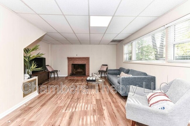 Building Photo - 4706 8th Rd S