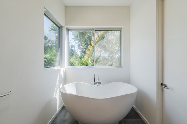 Building Photo - Silicon Beach Sanctuary: A Custom Architec...