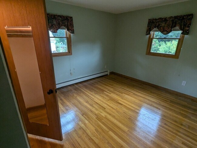 Building Photo - 29 Ridgecrest Rd