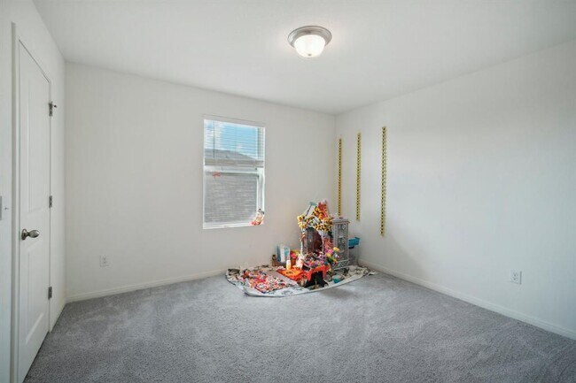 Building Photo - 200 Gemsbok Rd