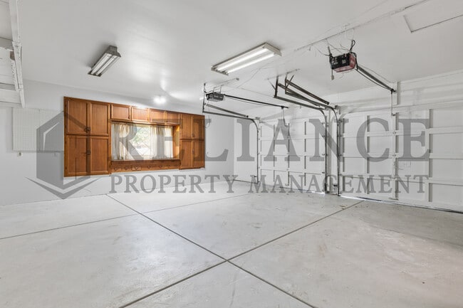 Building Photo - 1126 Farmstead St