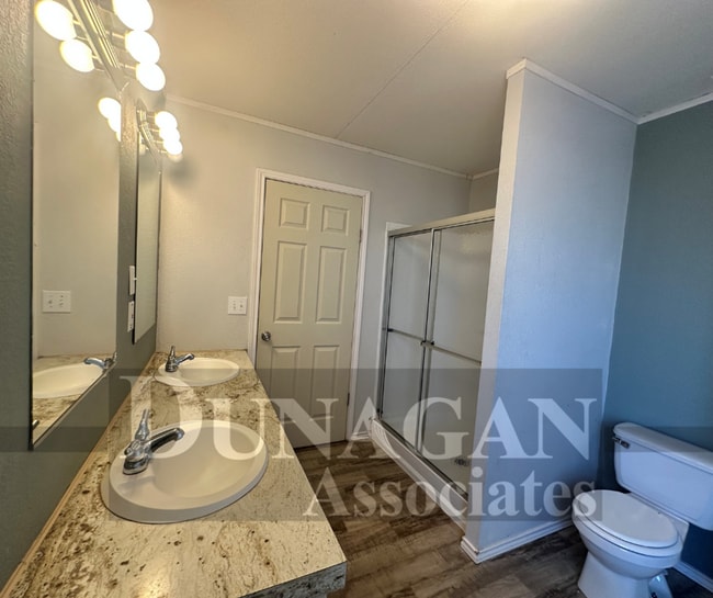Building Photo - 2 bedroom, 2 bath mobile home with expansi...