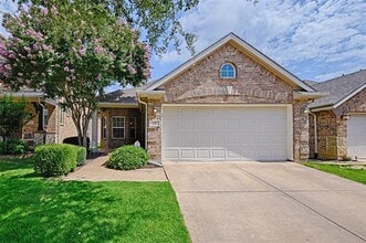 Building Photo - 325 Perkins Dr