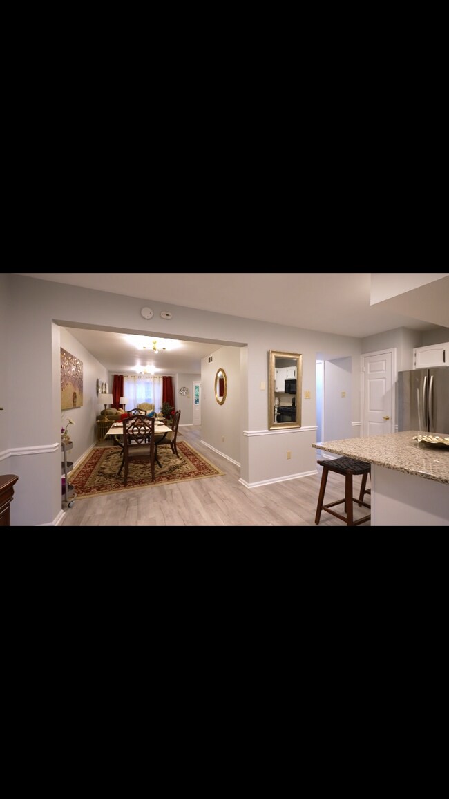 Building Photo - 110 Magnolia Ct