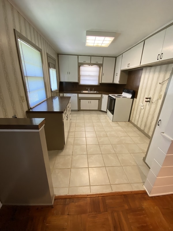 Building Photo - 2118 Carlton Way