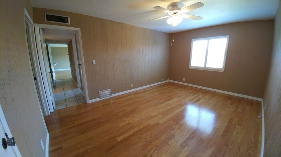 Building Photo - 252 Shadow Mountain Dr