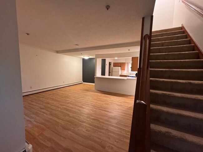 Building Photo - 40 Wolf Rd
