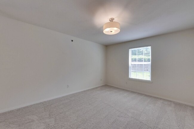 Building Photo - 1125 Arbor Creek Dr