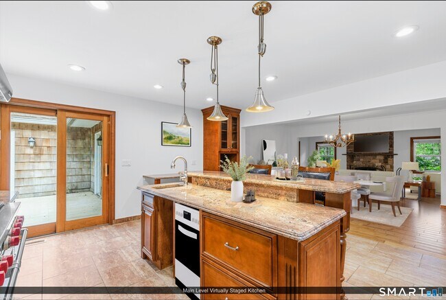 Building Photo - 190 E Rocks Rd